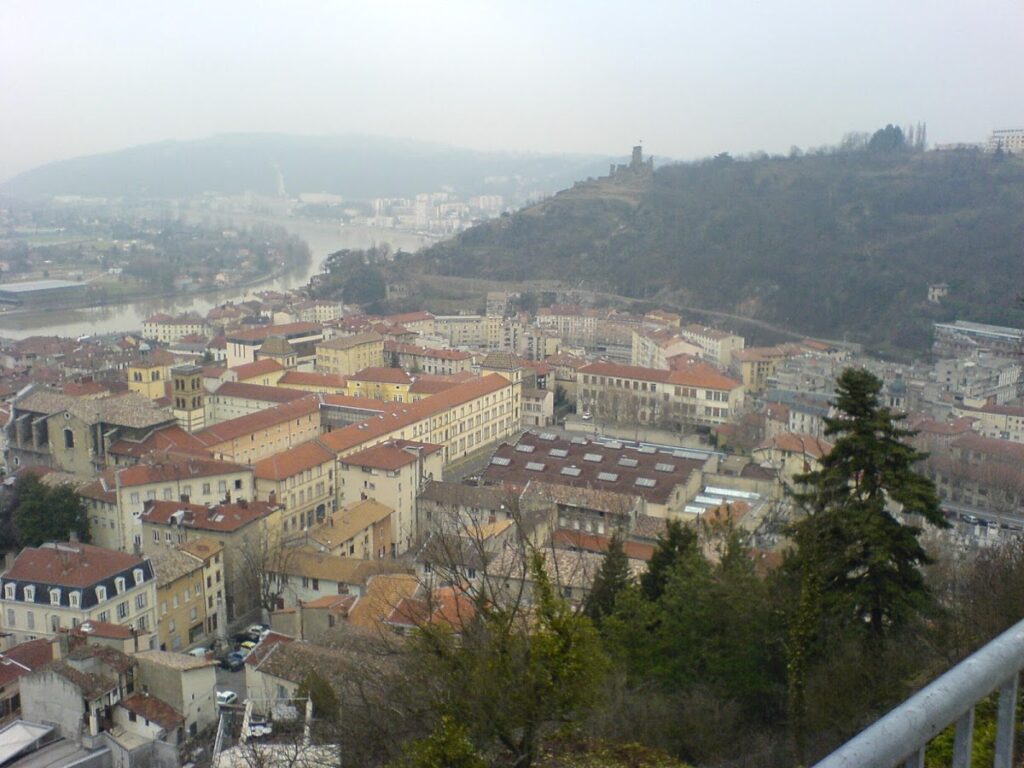 Hôpital Lucien Hussel Vienne — Photographie par Alim Ahmed