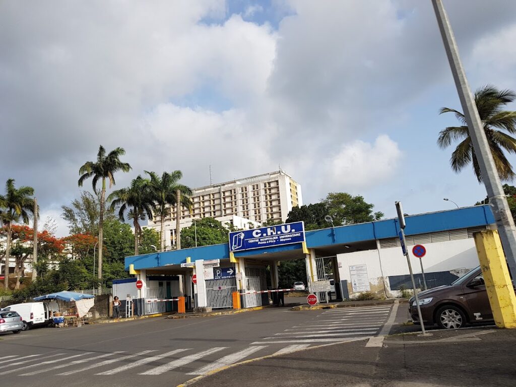 Hôpital Universitaire de Pointe-à-Pitre/Abymes — Photographie par nathalie naud