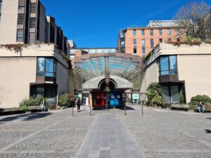Hôpital Saint Louis de l'AP-HP — Photographie par M K