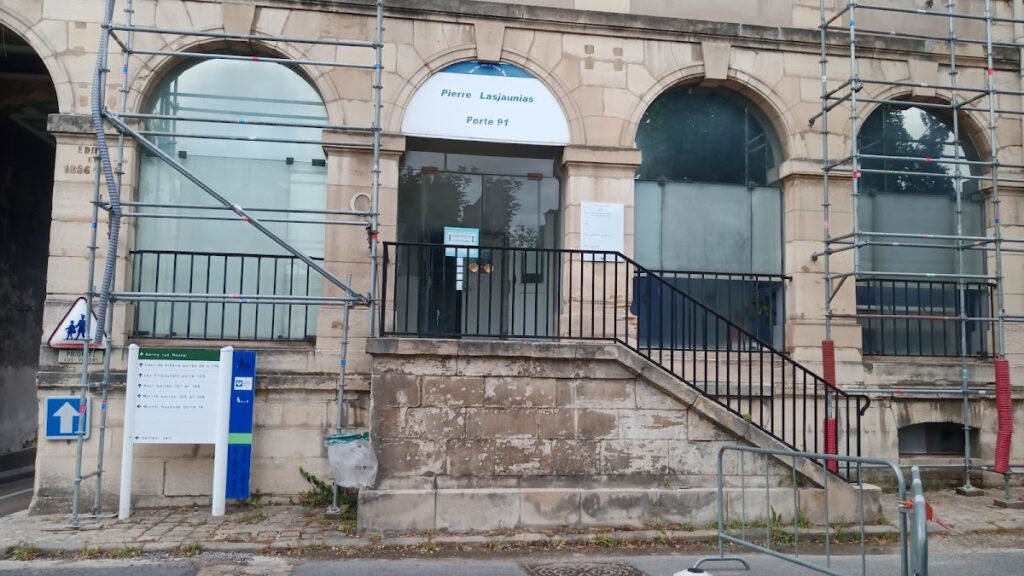 Hôpital Bicêtre de l'AP-HP — Photographie par Icare Phenix