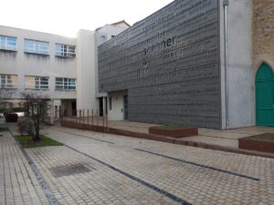 Hôpital Jacques Barrot — Photographie par Michele “Mamie” Bon