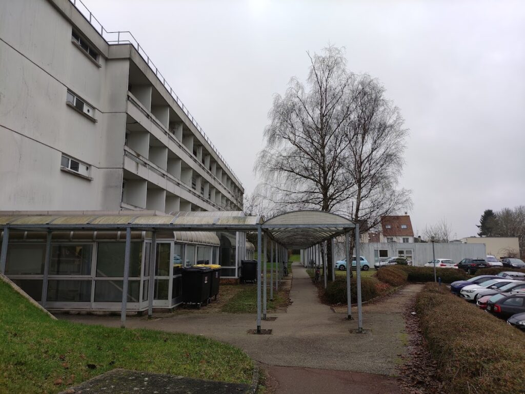 Hôpital de Rambouillet — Photographie par Sanjy Buddy
