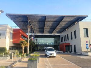 Centre Hospitalier d'Antibes Juan-Les-Pins — Photographie par Albert Alfieri