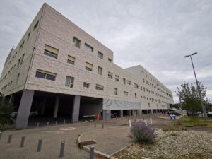 Hôpital Henri Duffaut d'Avignon — Photographie par Patrice Peyrol