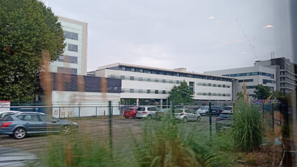 Hôpital Privé du Confluent — Photographie par Icare Phenix