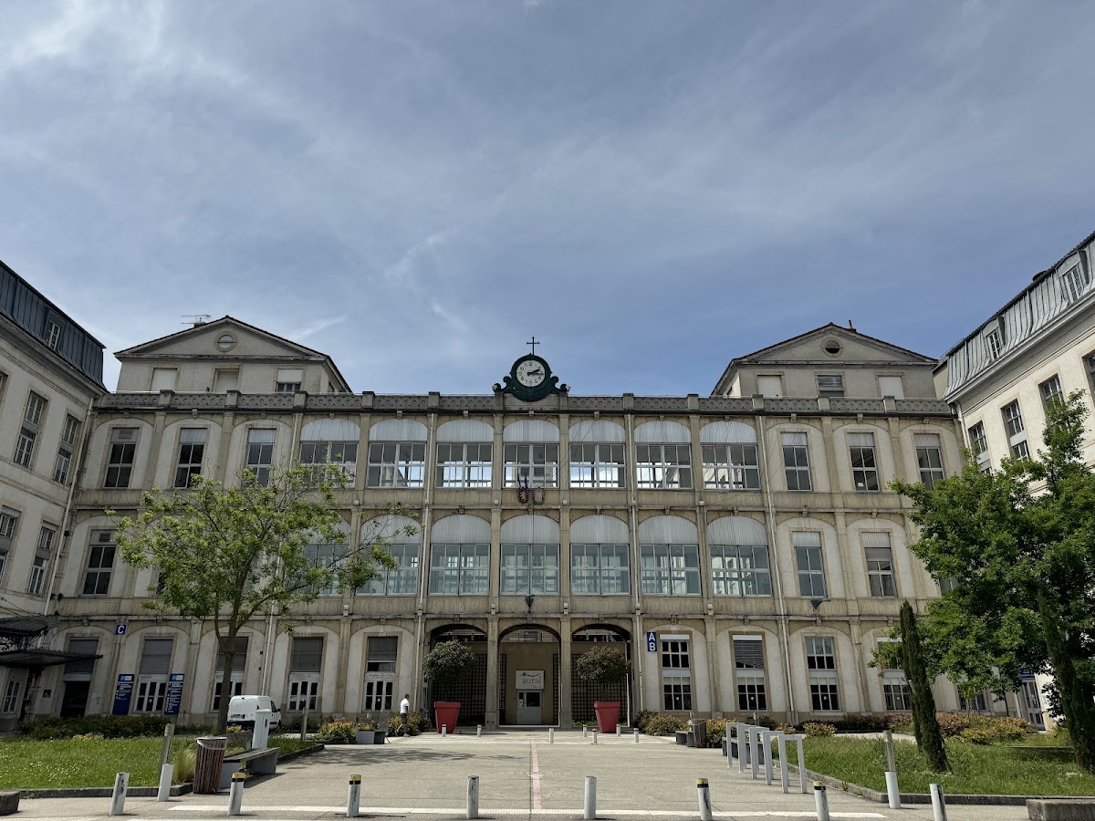 Centre anti douleur à Lyon : Hôpital de la Croix-Rousse - HCL | Centre ...