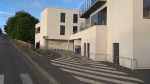 Hôpital de Saint-Hilaire-du-Harcouët — Photographie par Re No