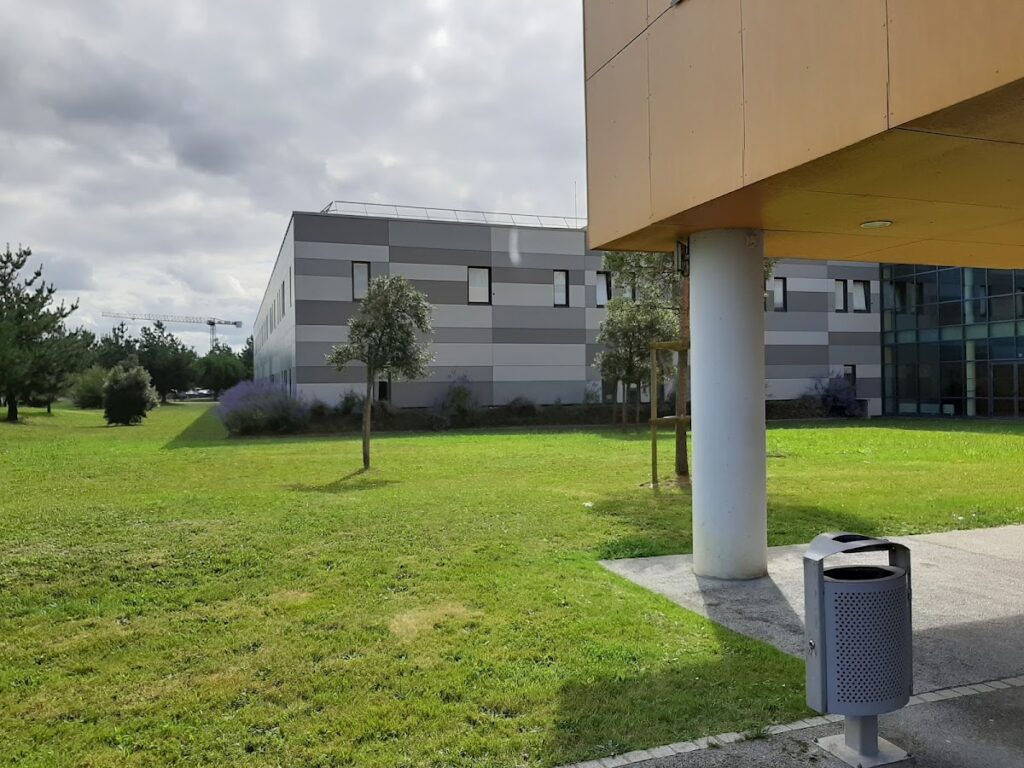 Hôpital Côte de Lumière — Photographie par Emsapiti