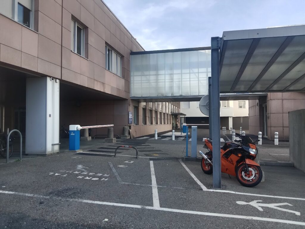 Hôpital Annecy Genevois — Photographie par B. laïd