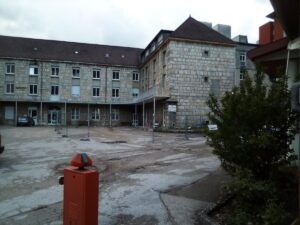 Hôpital Saint-Claude — Photographie par F S