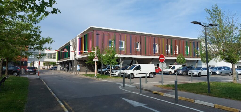 Hôpital de Mâcon — Photographie par Максим Зайцев
