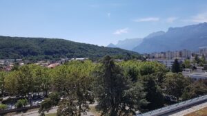 Hôpital Grenoble Alpes — Photographie par Gilbert S