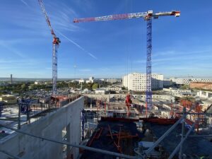 CHU de Reims - Entrée Sud - Bâtiment D. Robert Debré — Photographie par Julien