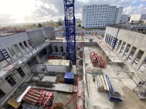 CHU de Reims - Entrée Sud - Bâtiment D. Robert Debré — Photographie par Julien